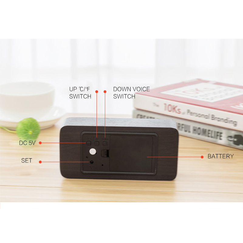 Gift Electronic Alarm Table Clock Temperature Display Voice Control Eco Friendly Wood Clock