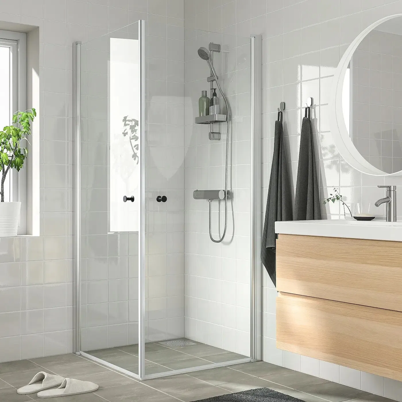 Modern Walk in Shower Enclosure with Clear Tempered Glass