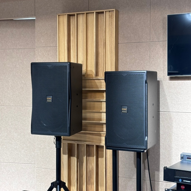 Domc K212 Speaker: 12 Inch, 97dB Sensitivity, Perfect for Events