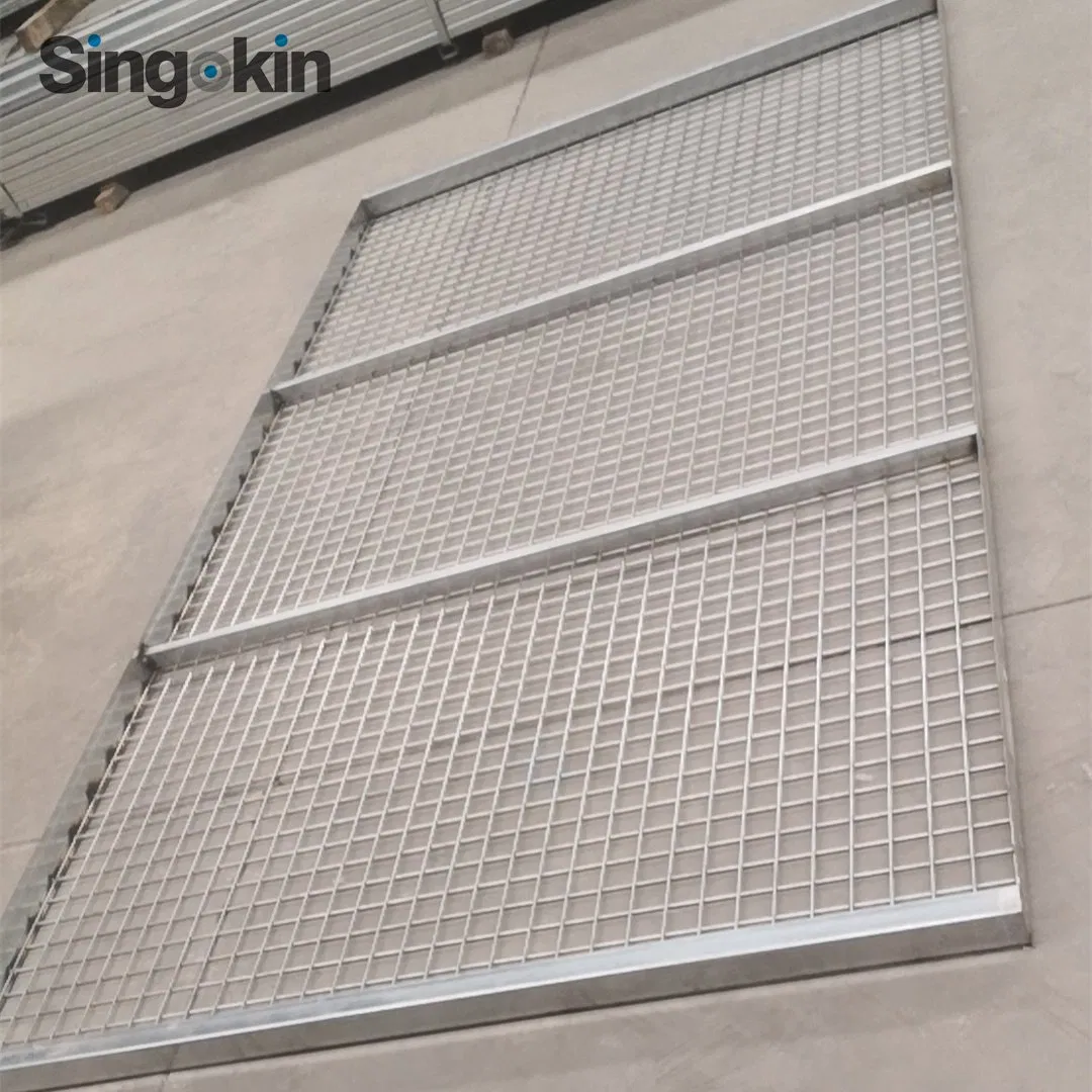 Galvanized Steel Welded Wire Mesh Fence for Padel Court Fencing
