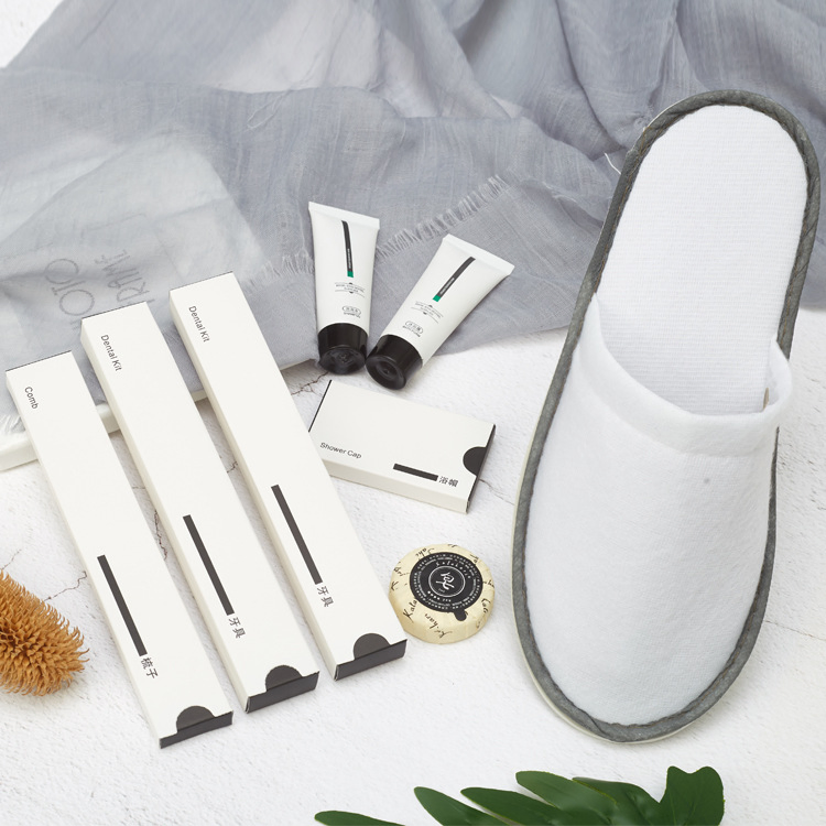 Wholesale Disposable Hotel Bathroom Amenity Set with Paper Box Package