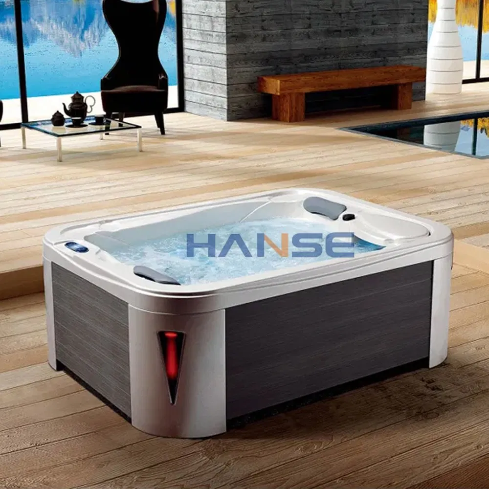 Роскошный СПА-бассейн для двоих с гидромассажем