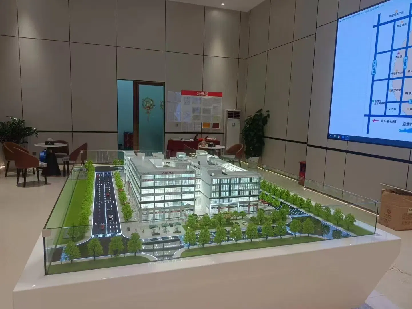 Heng Hui 3D Terrain Sand Table Model - High-Performance Acrylic and Metal