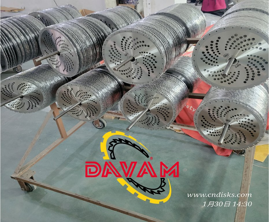 Алмазный отрезной диск по металлу DAVAM