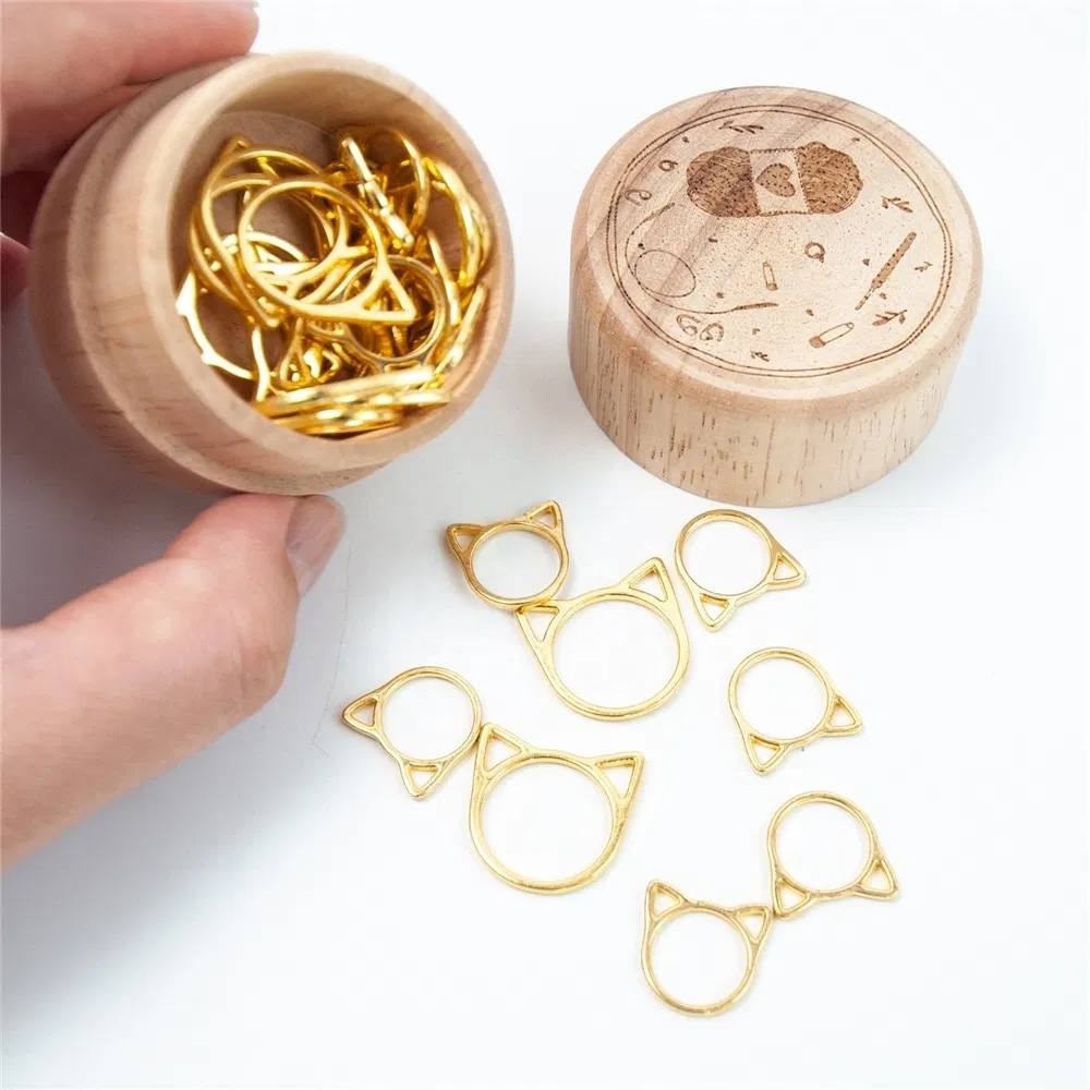 30 Pieces Knitting Stitch Markers Gold Color in Wooden Box Crochet Locking Knitting Stitch Counter Cat Shape