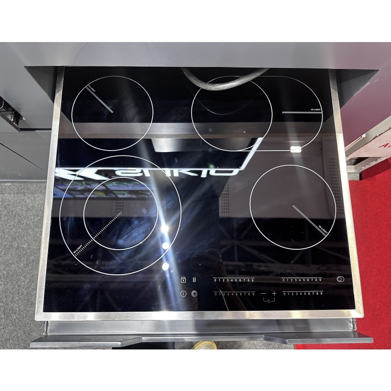 Built-in Induction Hob with 4 Burners for Efficient Cooking