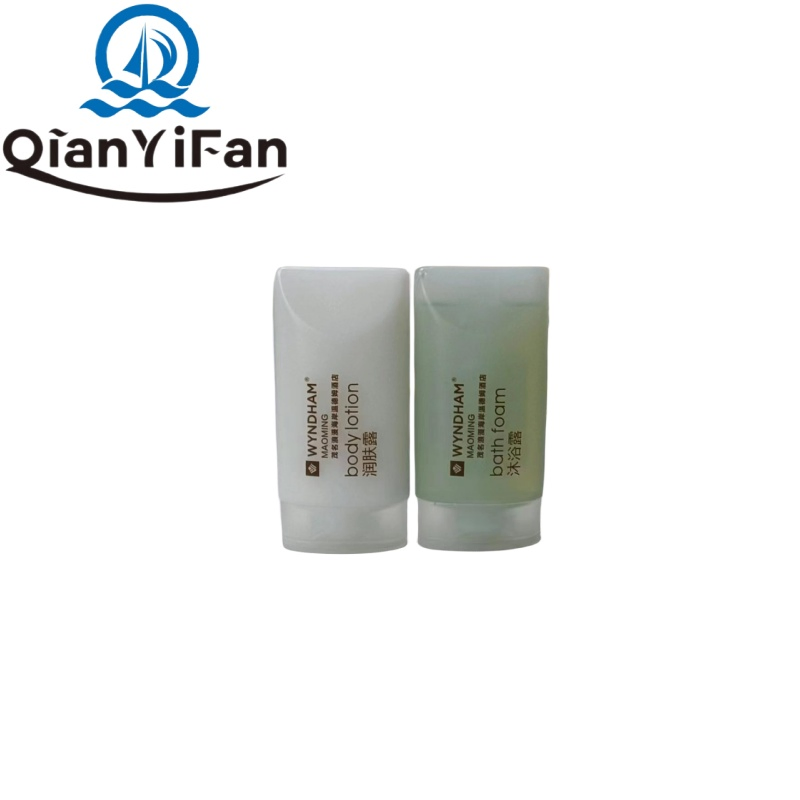 35ml Body Wash Moisturizer Shampoo Conditioner Hotel Room Wash and Treatment Set Natural Ingredients Small Portable Travel Hotel SPA Vacation Ideal