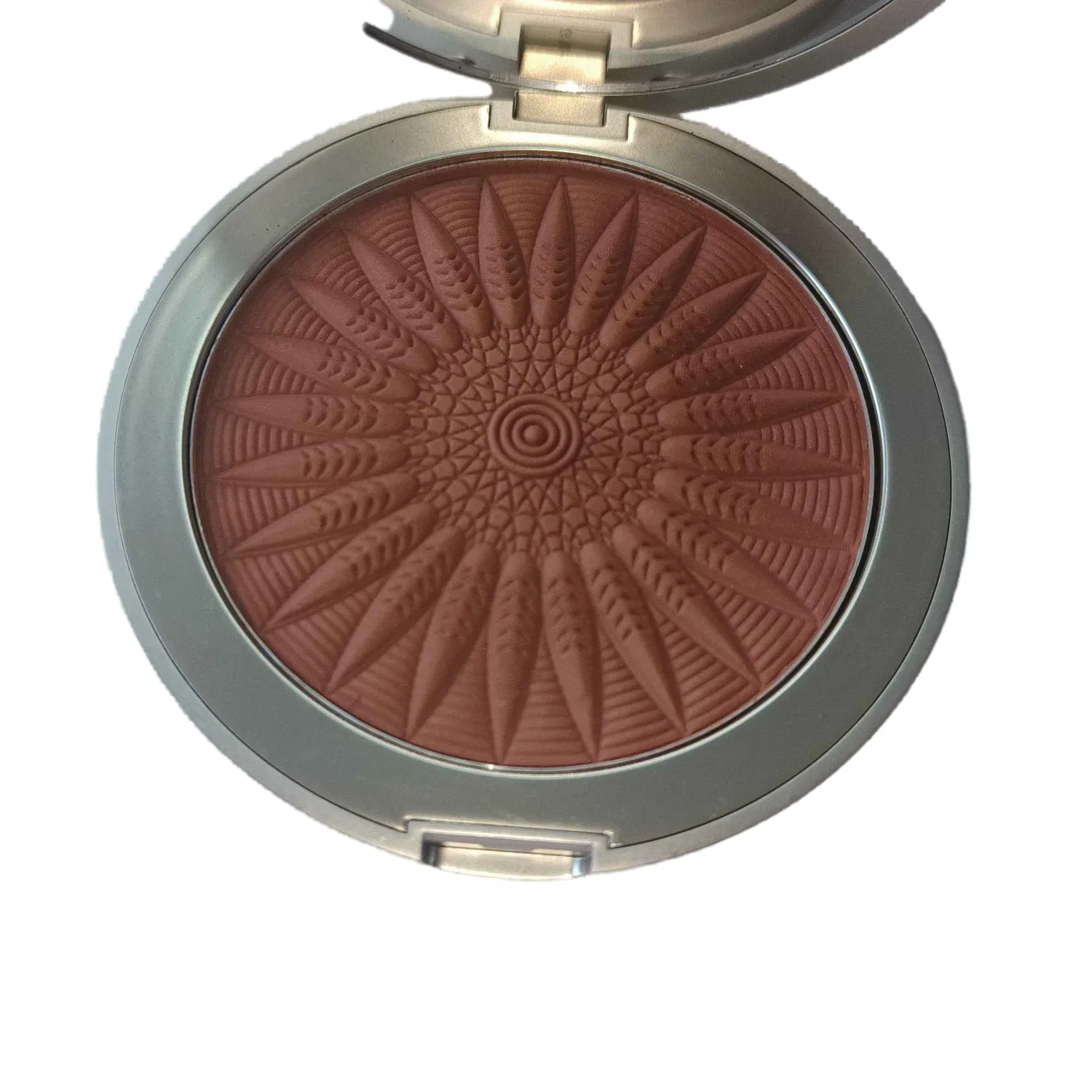 Radiant Mineral Makeup Powder for Flawless Matte and Shimmering Looks