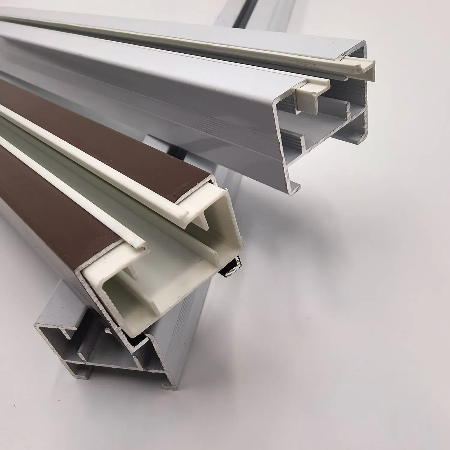 Anodized Corrosion-Resistant Aluminum Curtain Track for Medium-Heavy Curtain Systems
