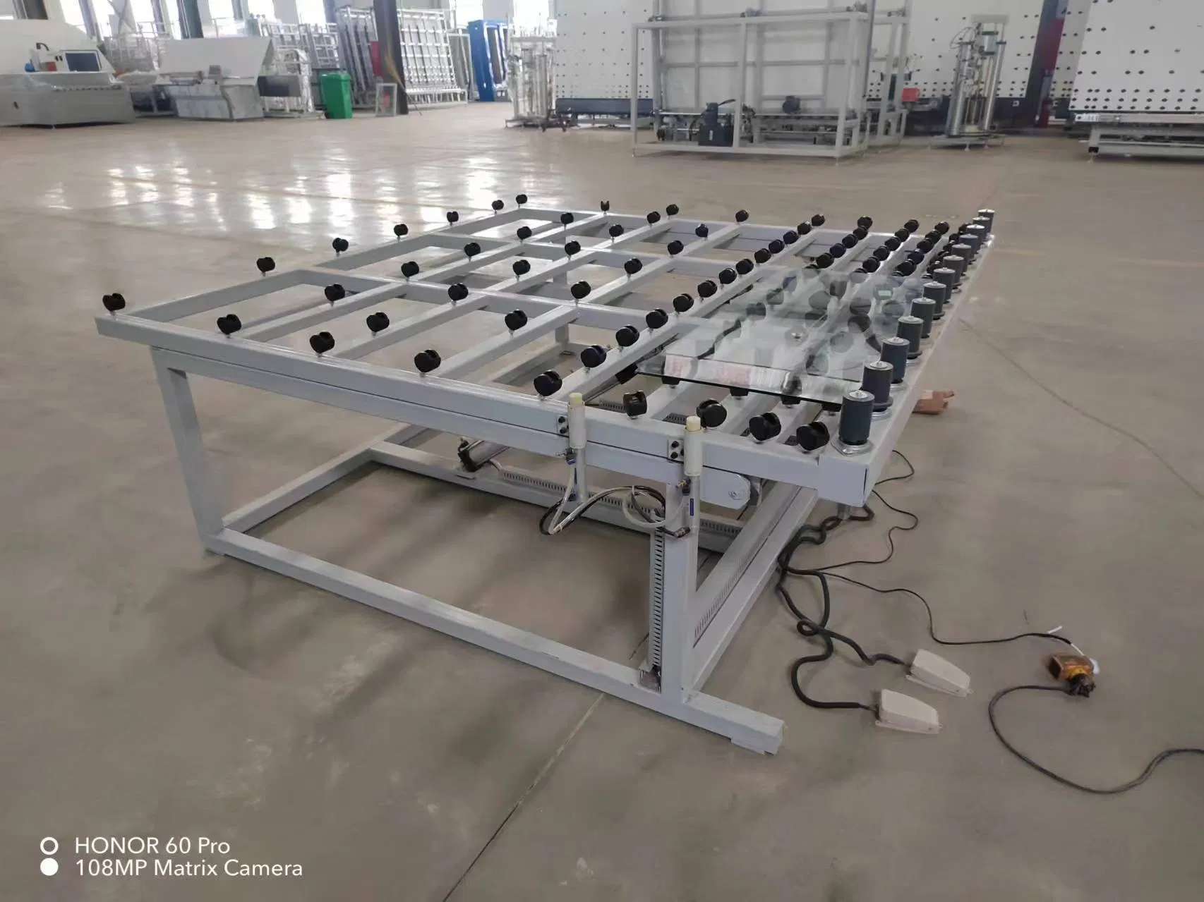 ISO CE Insulating Hollow Glass Production Line Water Washing and Hot Press Horizontal Tilting Combination Table