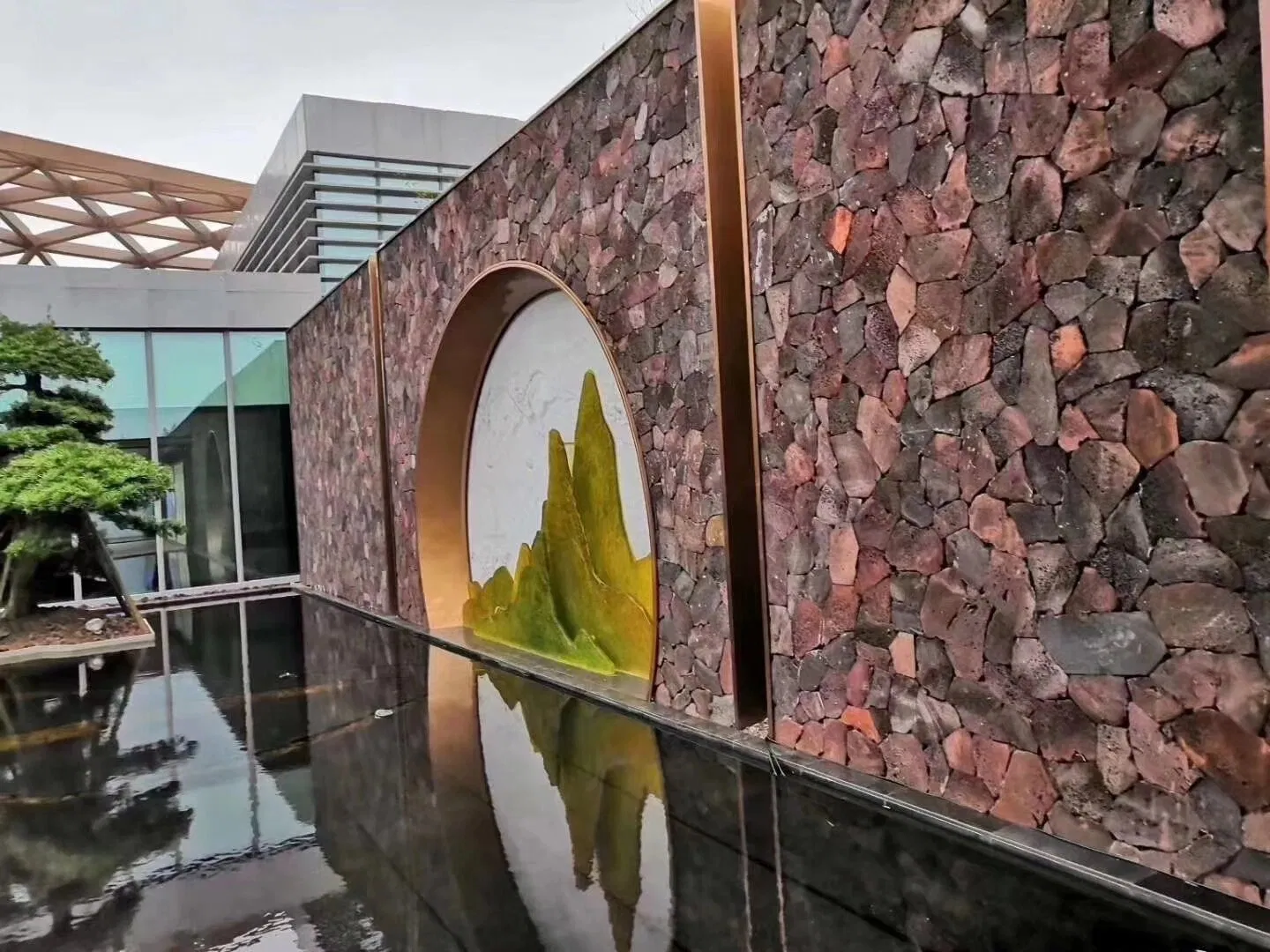 Exterior Wall Cladding Decorative Natural Red Volcanic Lava Stone Tiles with Matt Finish Split Surface