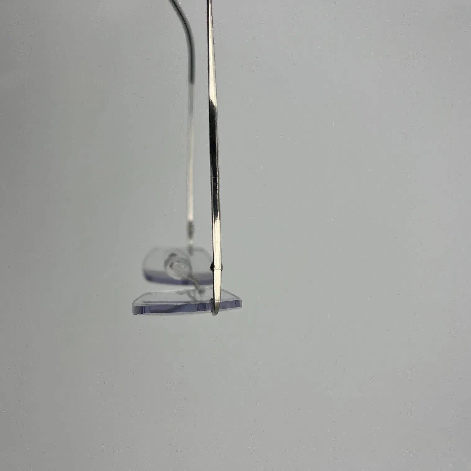 Frameless Ultra-Light Reading Glasses with Steel Plate Feet