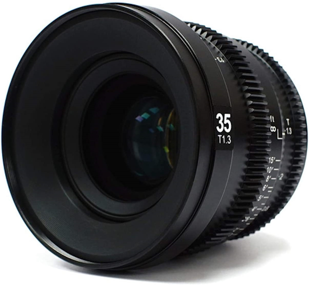 Кинообъектив SLR Magic Microprime 35mm T1.3 для Sony E и Fuji X