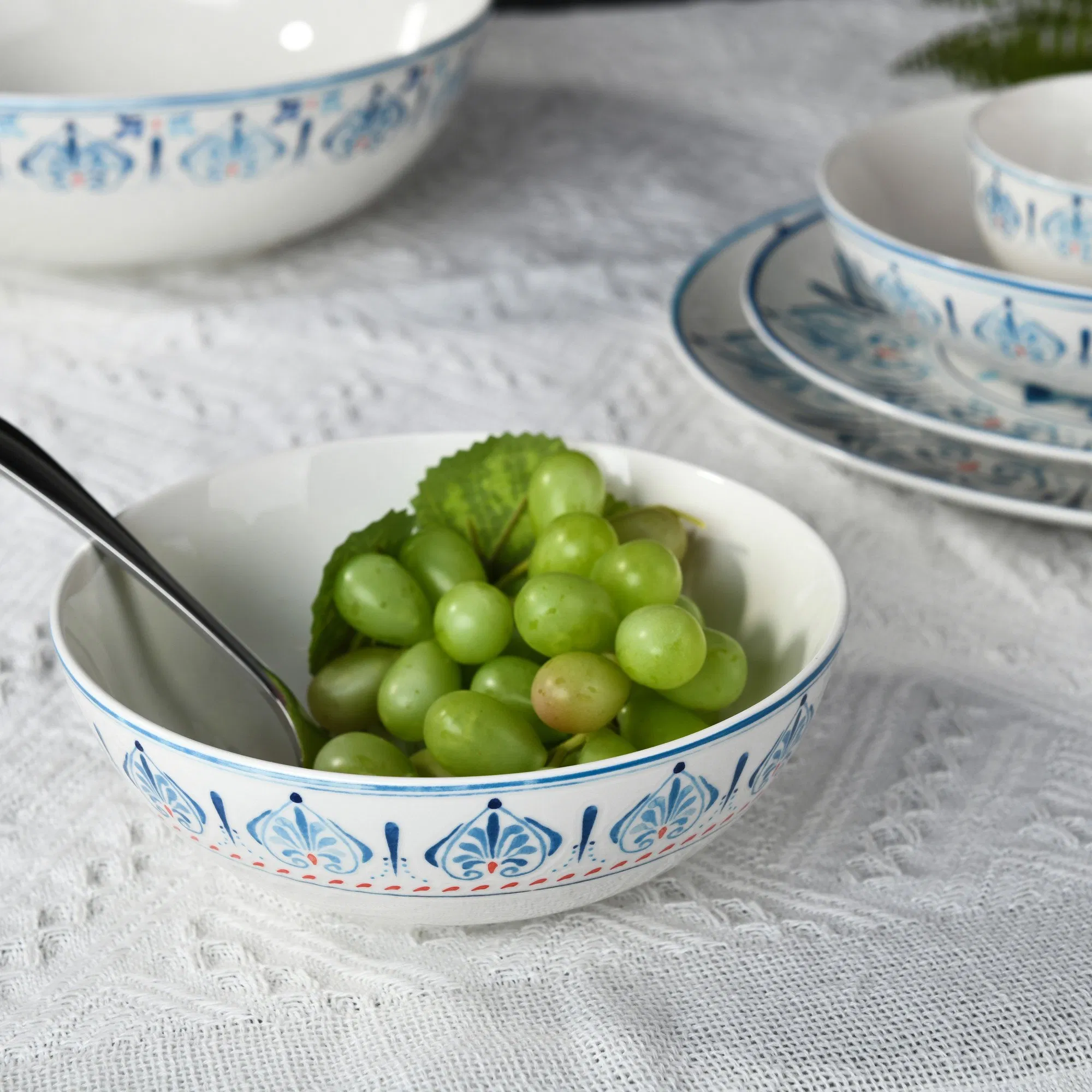 OEM ODM Blue in-Glaze Customized Dishes Dinner Set Plate Tableware Ceramic Dinnerware
