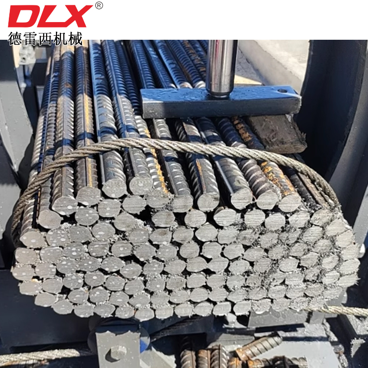 Ленточная пила по металлу промышленная горизонтальная DLX-GB4250