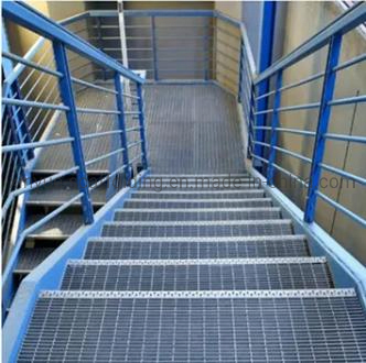 Hot Dipped Galvanized Walkway Heavy Duty Steel Grating for Trailer Floor