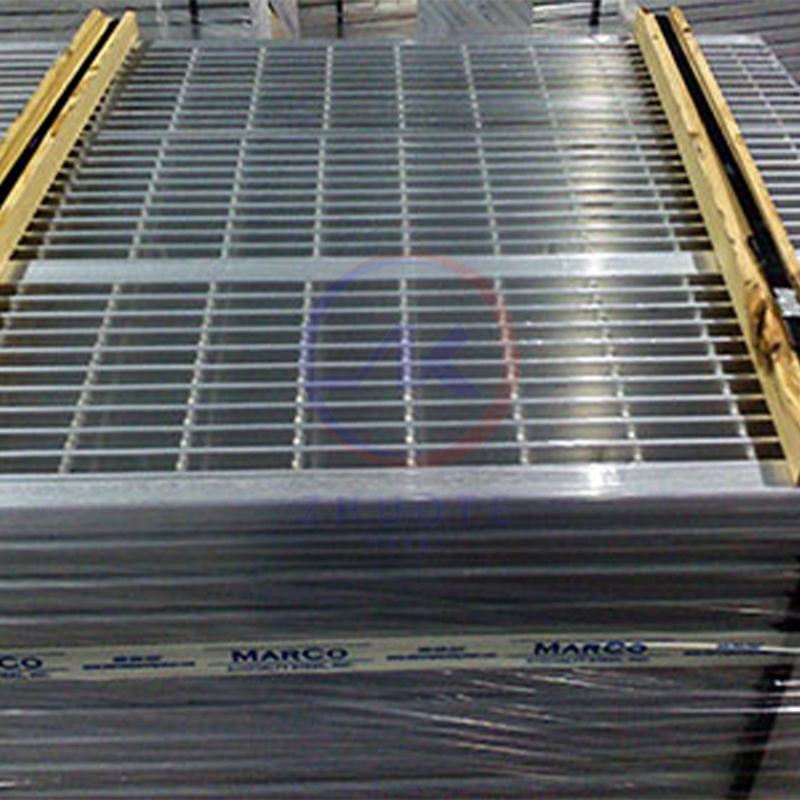 Custom Length and Width Metal Stair Tread