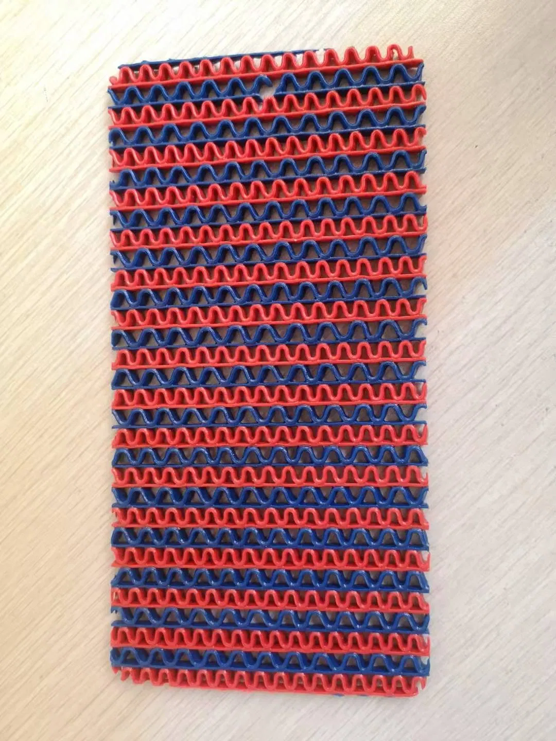 Double Mix Zebra Color Plastic Net Floor Mat Used for Swimming Pool Kitchen Hotel and Restaurant