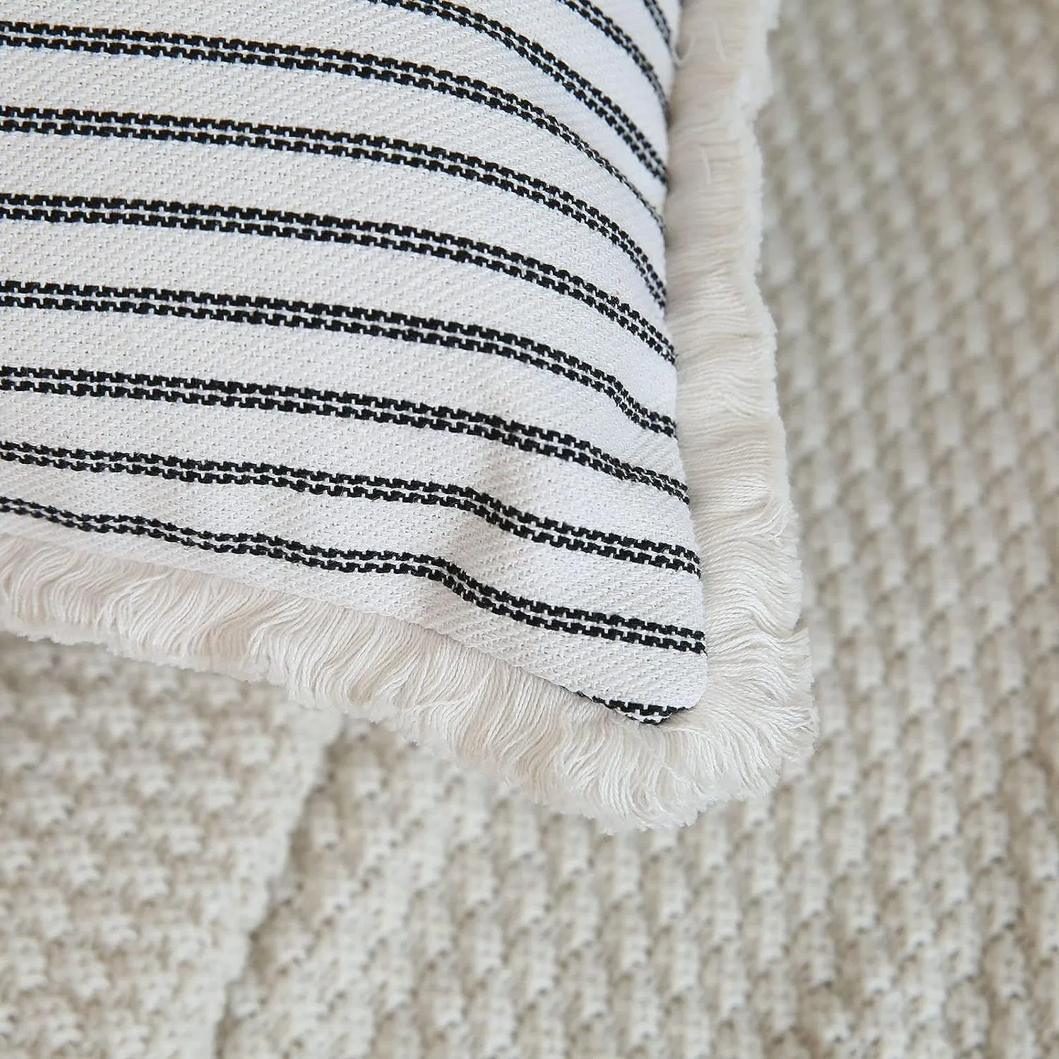Home Decorative Farmhouse Pillowcase 18 X 18 Inch Striped Throw Pillow Covers with Fringe for Sofa Couch Bedroom