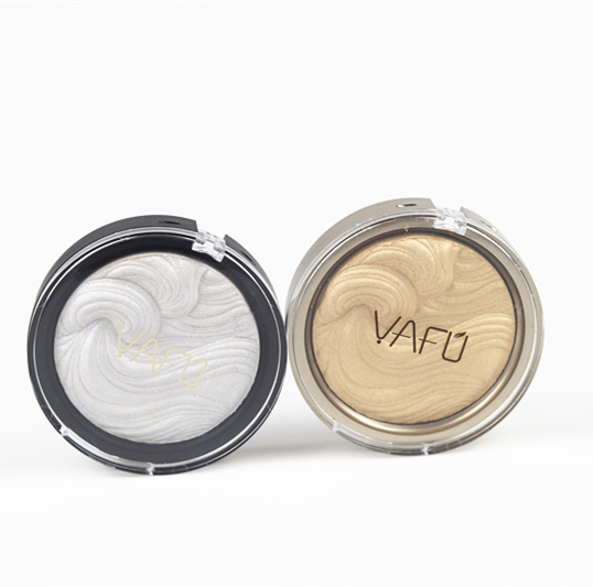 Universal Radiant Glow Highlighter for Every Skin Tone