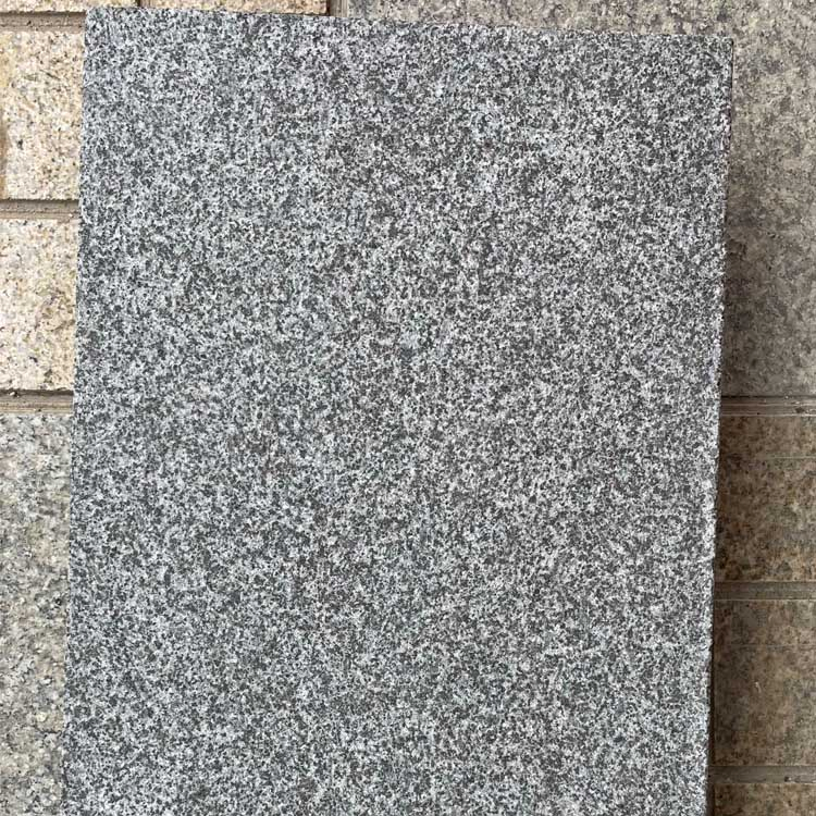 Cheap Dark Grey Granite Flamed Slabs and Tiles for Outdoor Backyard Pavers