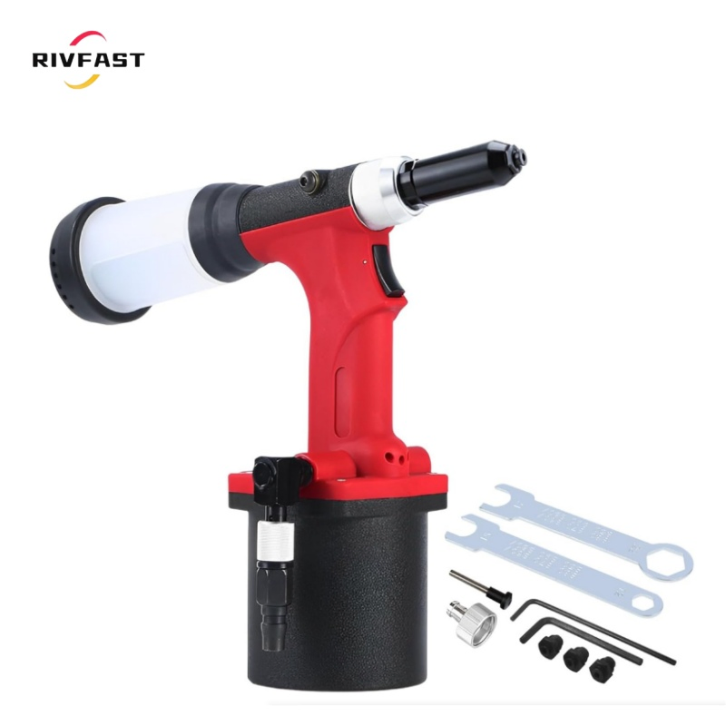 Пневмогидравлическая заклепочная машина с 4 насадками