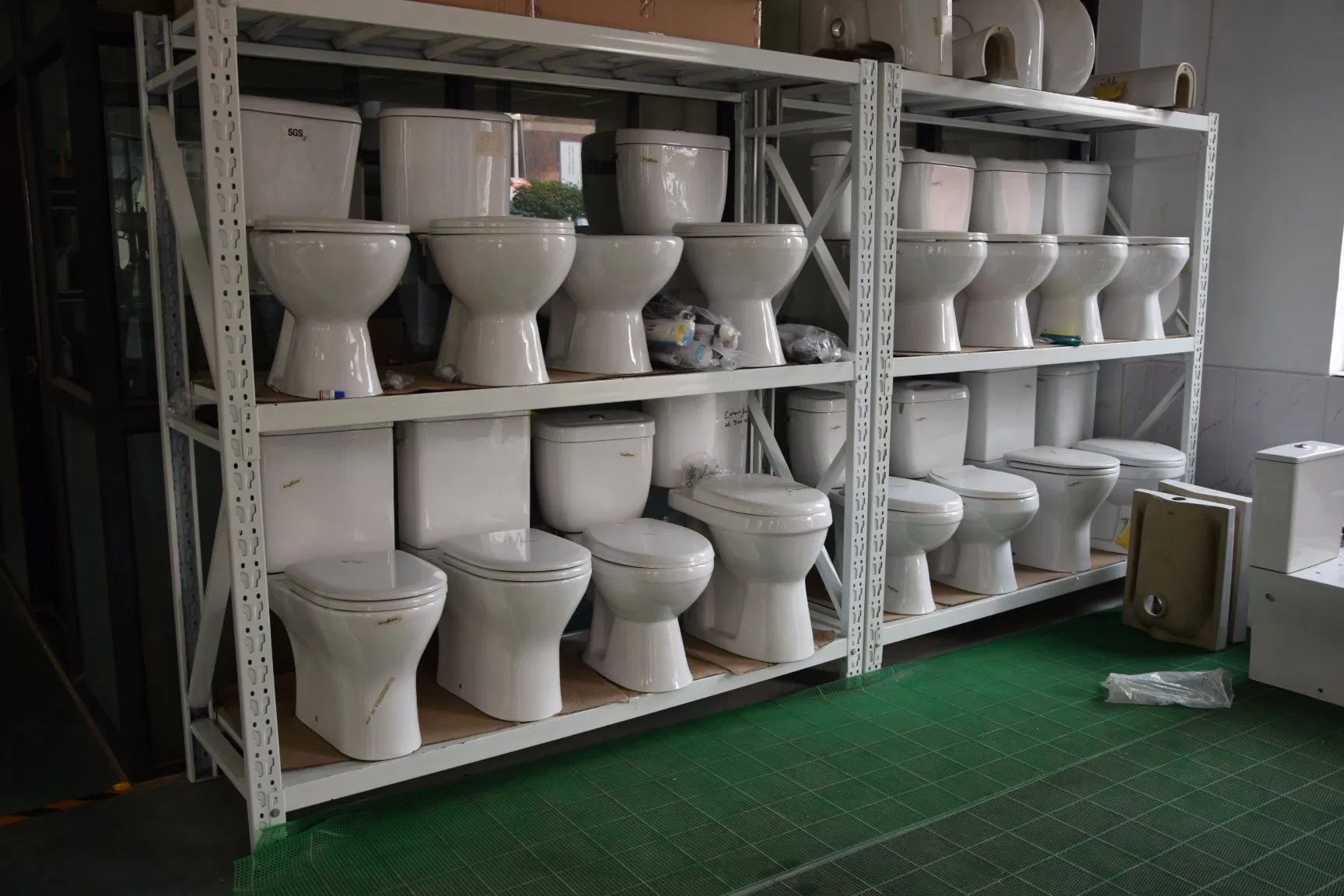 Back Floor Standing Ceramic Toilet Bidet Set Bidet Sprayer Shattaf Bidet Toilet Sprayer Portable Bidet
