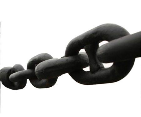 Якорная цепь для морских судов с черным покрытием
