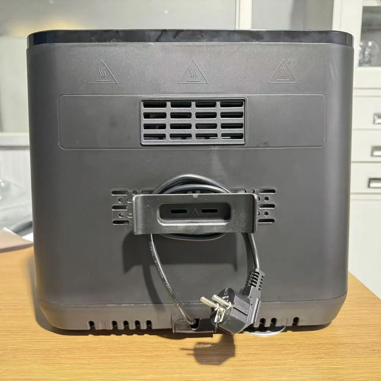 Large Capacity, Non-Stick Basket, Adjustable Temperature Control for Healthy Low-Fat Home Kitchen Cooking Oil-Free Smart Air Fryer