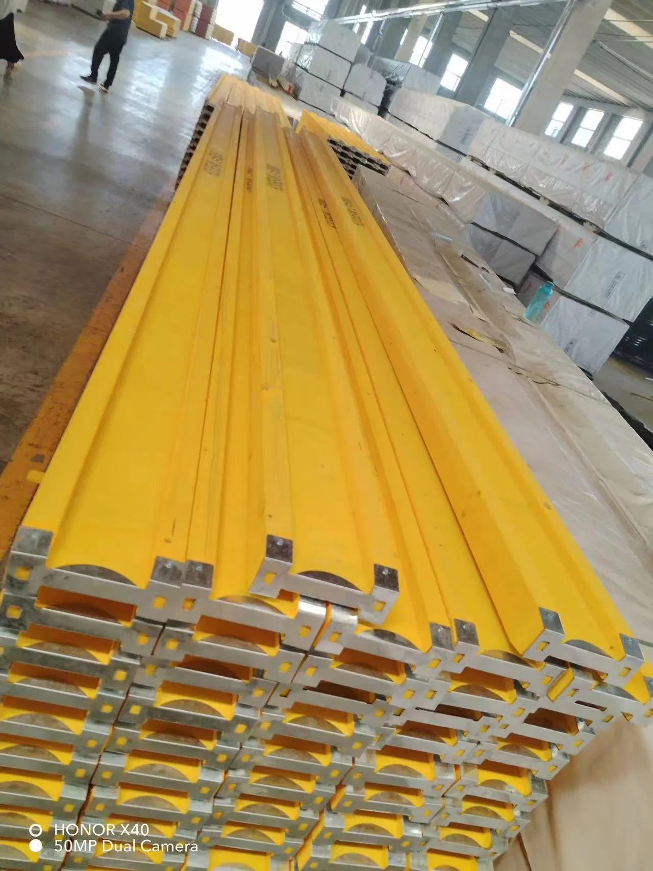 Building Materials Wooden I Beam H20 Timber Beams for Formwork Systems