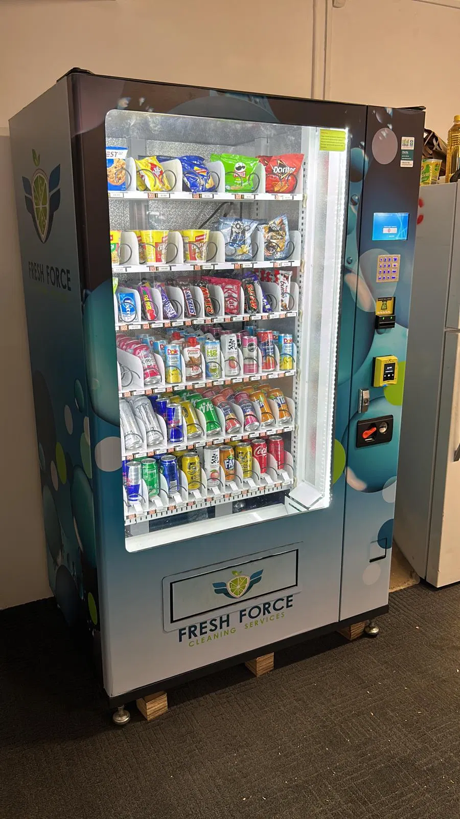 Focusvend Indoor Combo Vending Machine for Government Operation