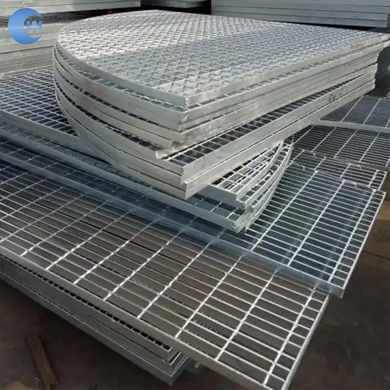 Hot Dipped Galvanized Stair Nosing Grating Outdoor Staircase Steel Bar Grating for Trench Cover Drain Grate Floor Grate Manhole Cover Platform Steel Grating