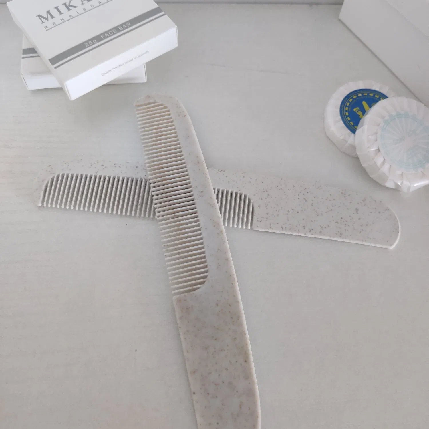 Corn Starch Handie Toothbrush Kit Disposable Comb for Hotel Comb