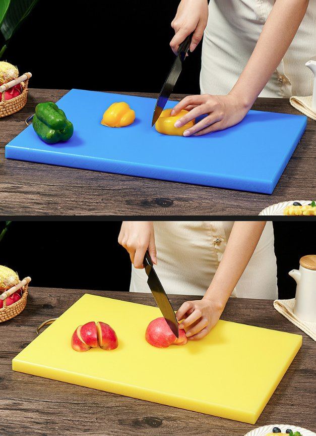 Прямоугольная и круглая пластиковая разделочная доска