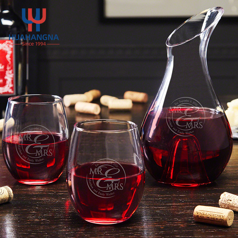 Custom Crystal Wine Decanter Classic Crystal Wine Carafe Hand Blown Clear Glass Wine Decanters
