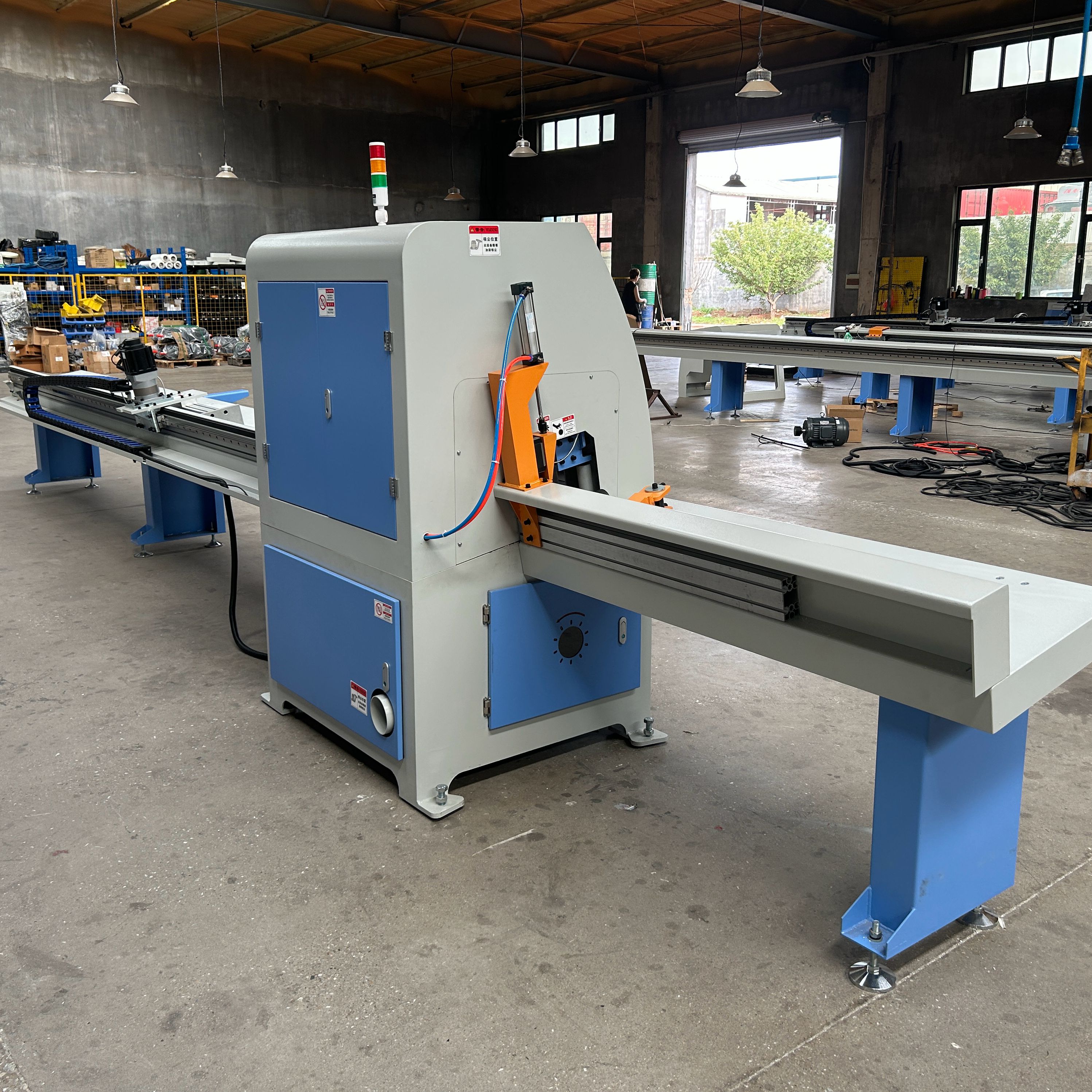 Пилорама ленточная настольная электрическая