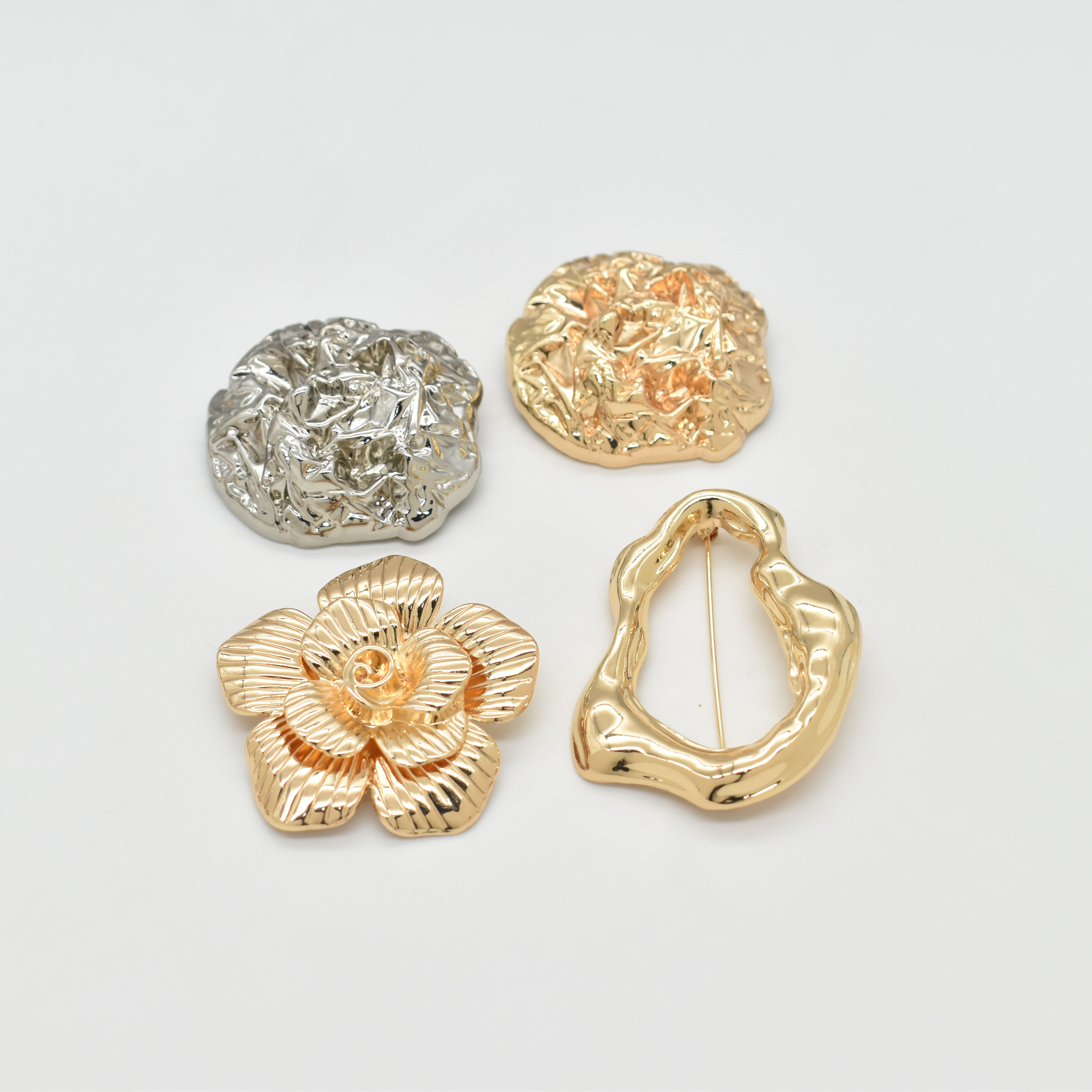 Брошь металлическая декоративная