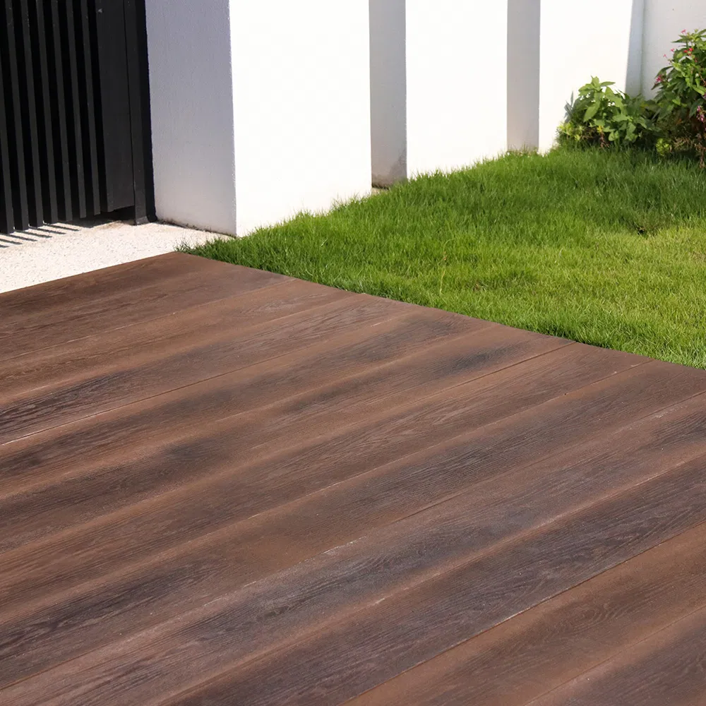 200X25mm Fire Rated Easy Installation Polyurethane Foam Composite Outdoor Decking Flooring