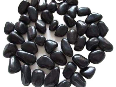 Vibrant Colored Pebbles for Creative Landscaping and Design