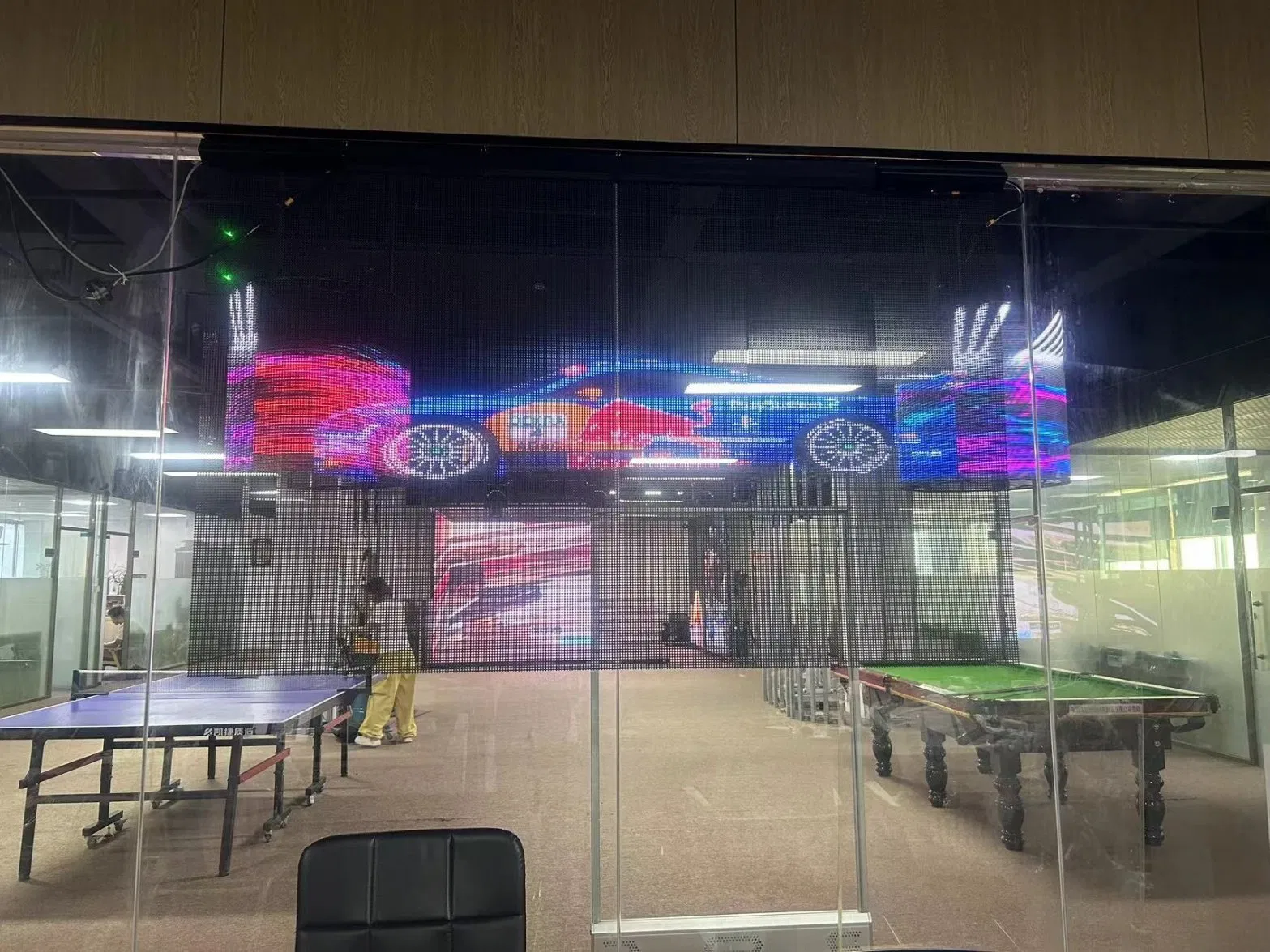 Гибкая 3D голографическая LED пленка для рекламы