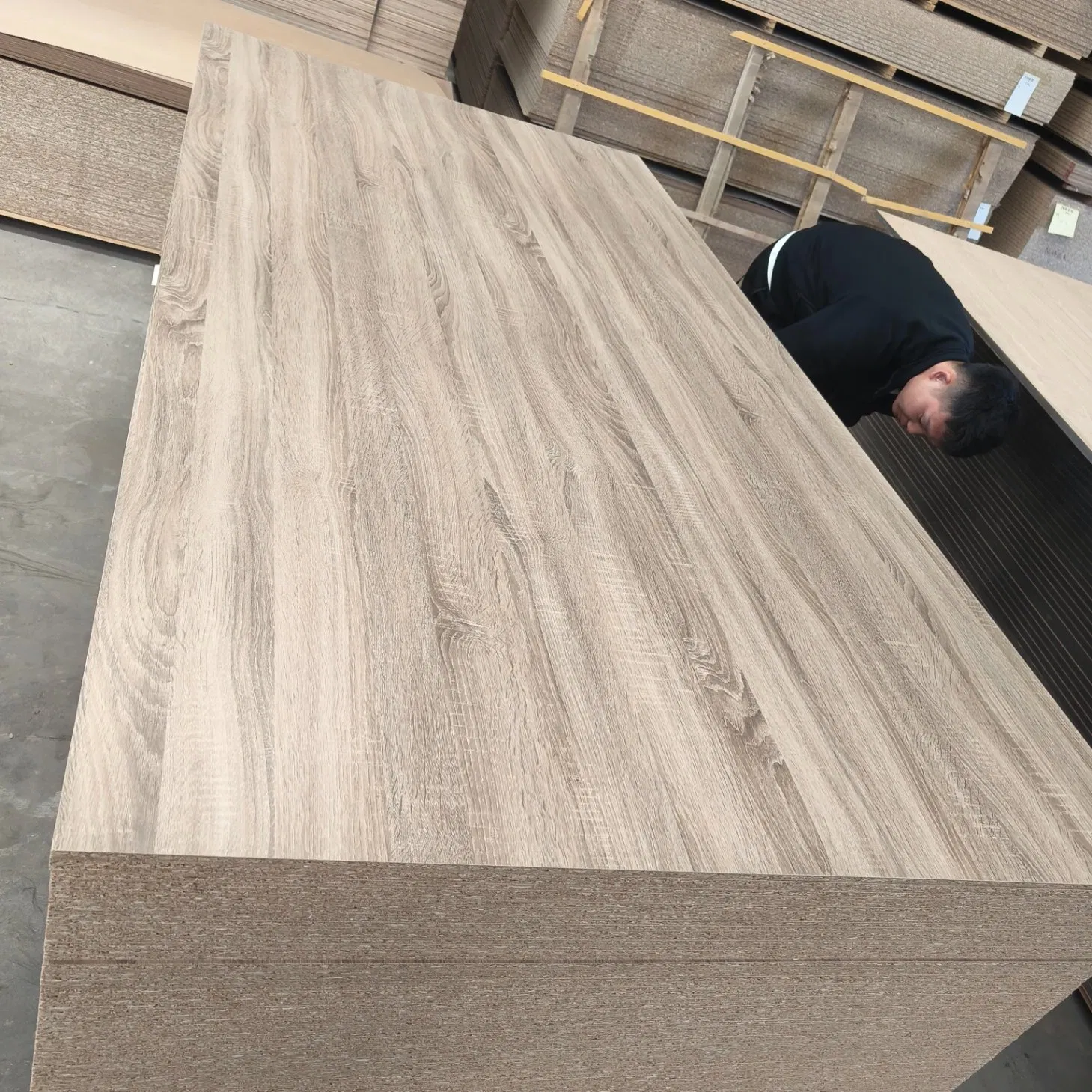 E1 Grade Melamine Chipboard Particle Board with Robson Oak Melamine Faced