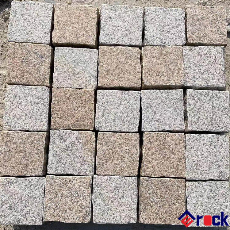 Low Price Anti-Slip Finish Yellow Beige Granite Cobblestone for Driving Way Stone