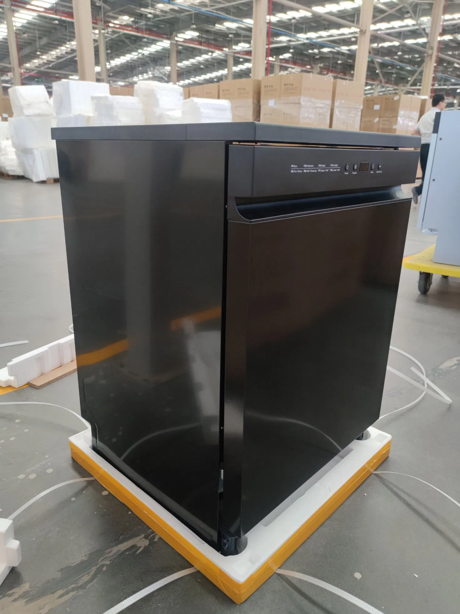 Efficient Cleaning Free-Standing Hot Sale New Design Dish-Washer