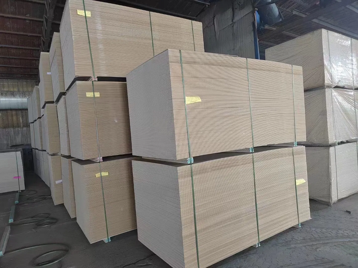 Thickness Tapered or Square Edge Gypsum False Ceiling Price