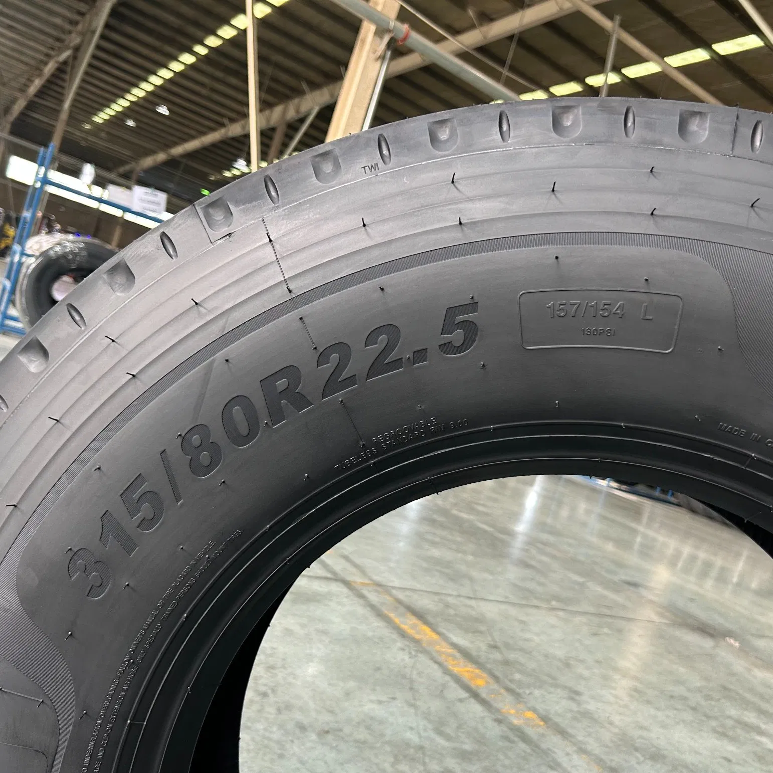 All Steel Truck and Bus Radial Tyre GFT Rider Semes Brand for Long Haul, Regional, On-Off Road: Constant Quality, Wear-Resistance, Excellent Traction, Durability