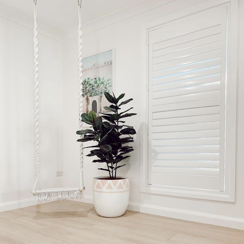 Australia White High Quality Elegant Wood Window Plantation Shutters