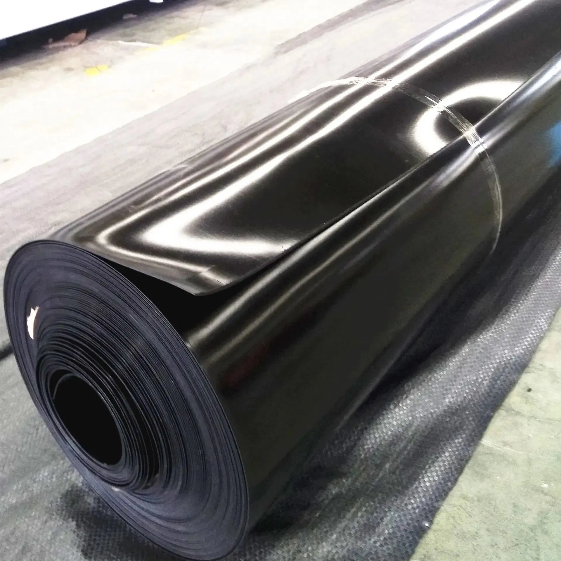 1mm Construction Material Reservoir Engineering Geosynthetic Plastic Fish Pond Lining Liner Sheet Waterproof HDPE Geomembrane