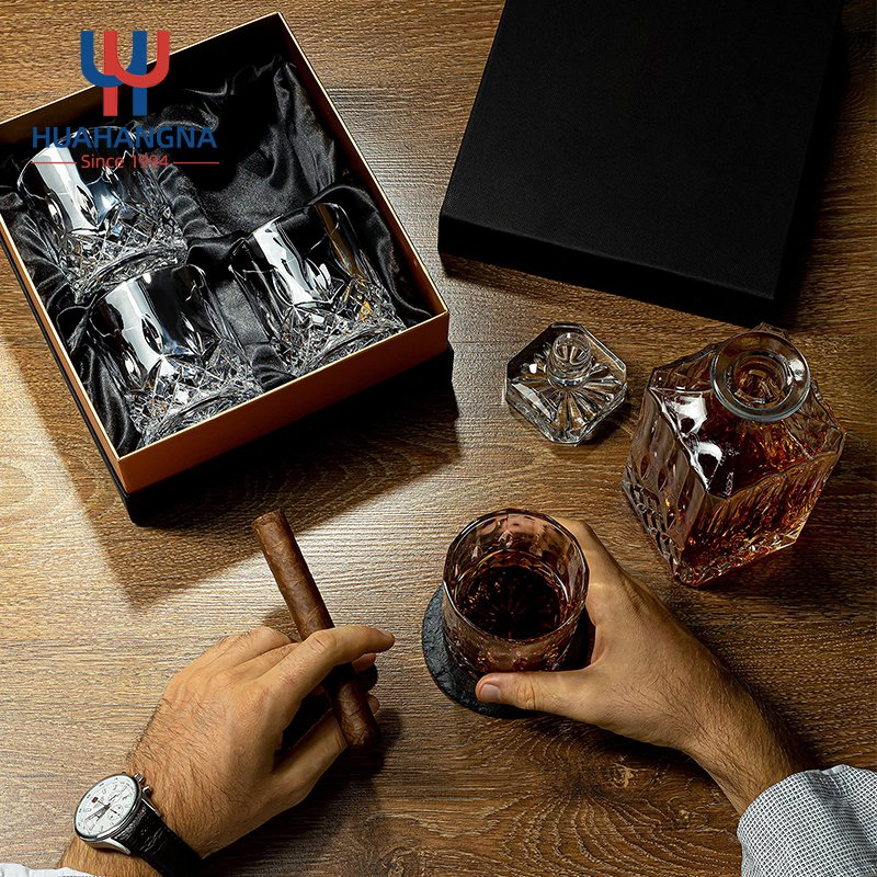 Huahang Old Fashioned Crystal Whiskey Glasses and Golf Ball Shaped Stainless Steel Whiskey Stones Gifts Set for Boss Husband