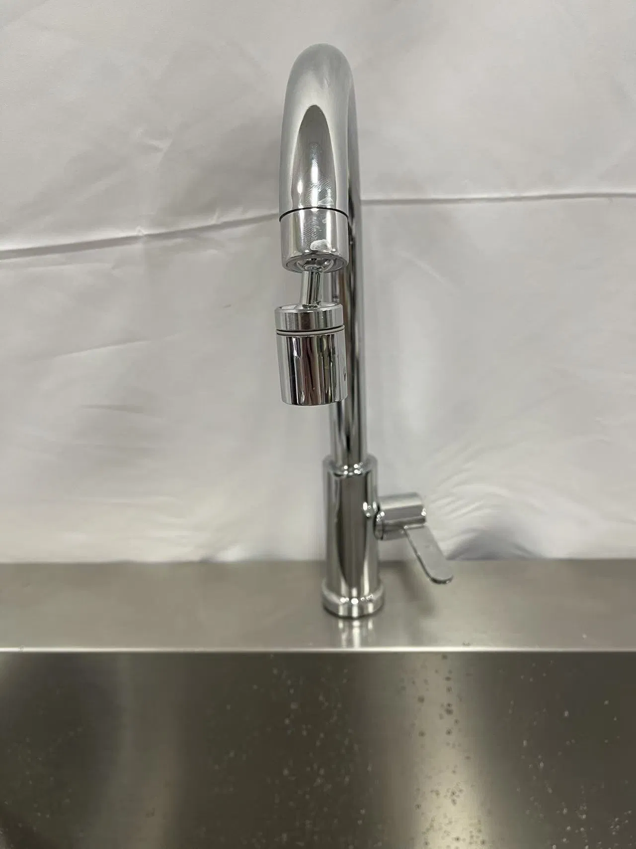 Hospital Operated Wash Basin Medical Stainless Steel Wash Basin