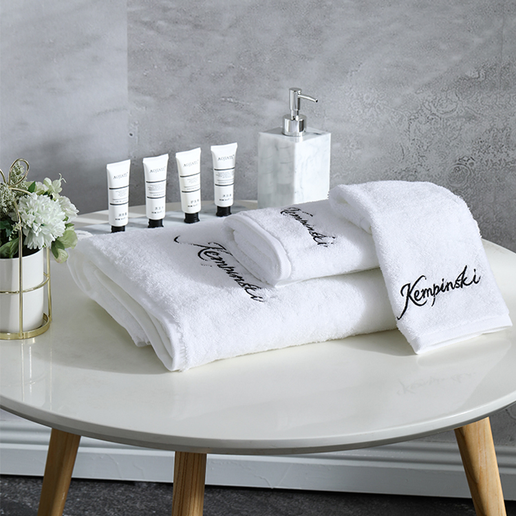 Luxury Hotel Towels Set Embroidered Logo Bath Towels